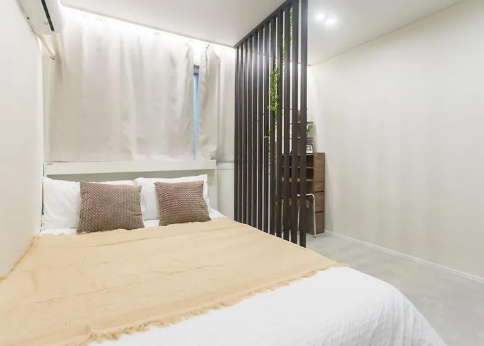 Seongsu Cozy House, New Building, Self Check-in, Hanok Sensation *