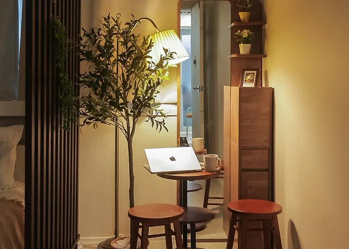 Seongsu Cozy House, New Building, Self Check-in, Hanok Sensation *