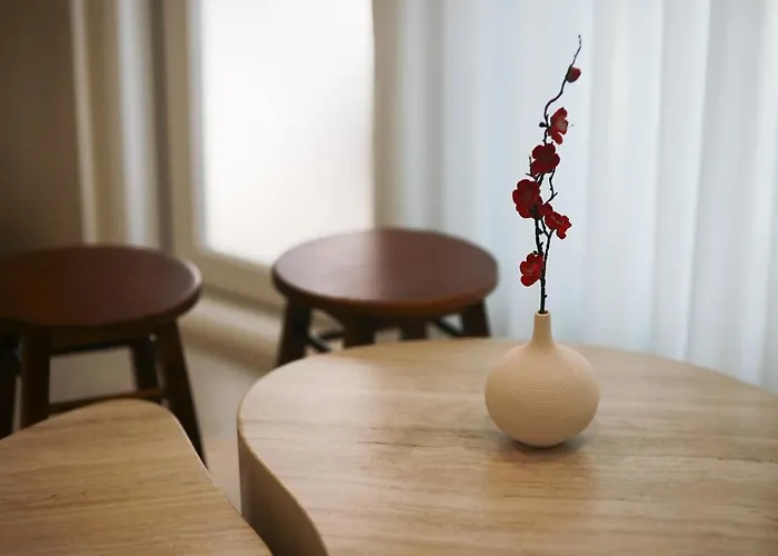 Seongsu Cozy House, New Building, Self Check-in, Hanok Sensation *